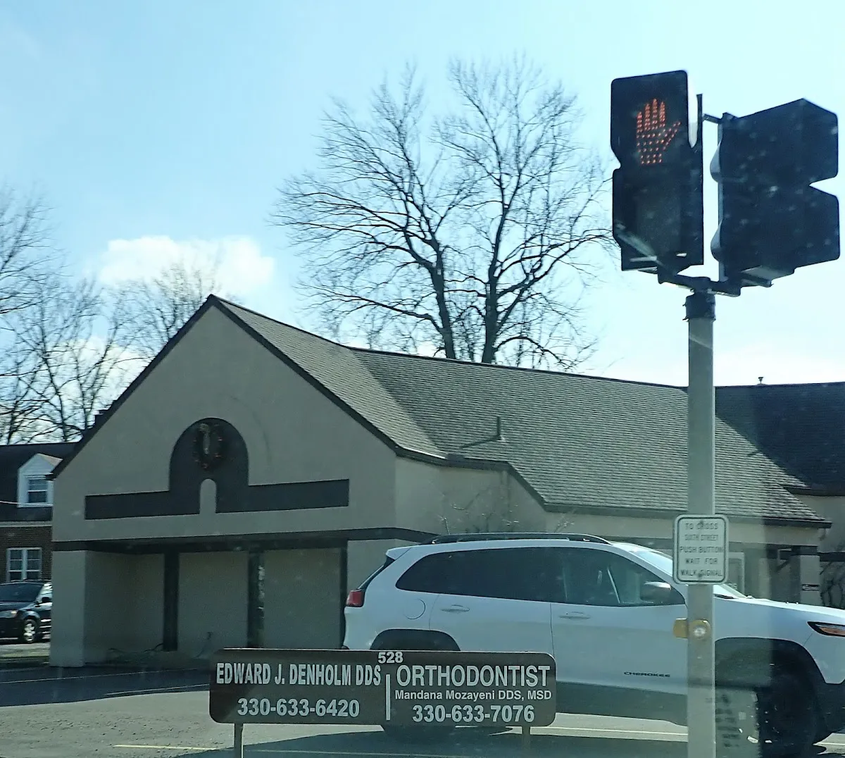 Mandana Mozayeni Orthodontics