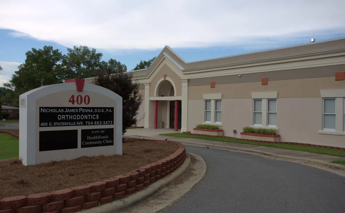 Wiry Smiles Orthodontics - Photo 2