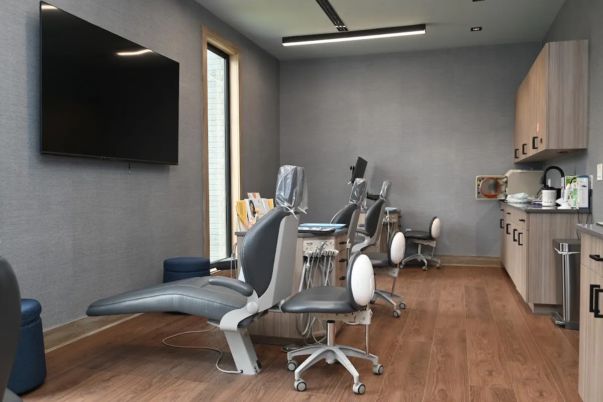Straight Set Orthodontics | Staten Island - Photo 2