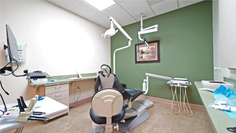 University Place Smiles - Photo 2