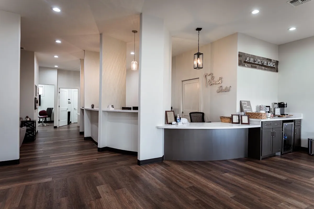 Smith Dental - Photo 3