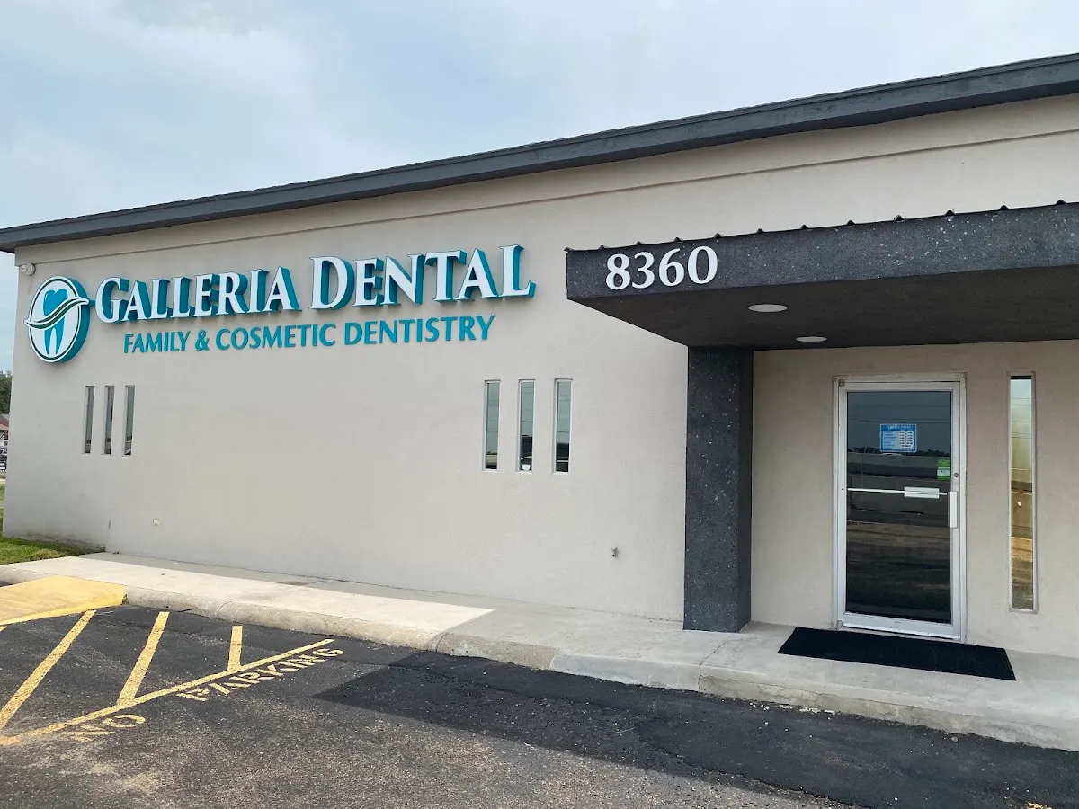 Galleria Dental - Photo 4