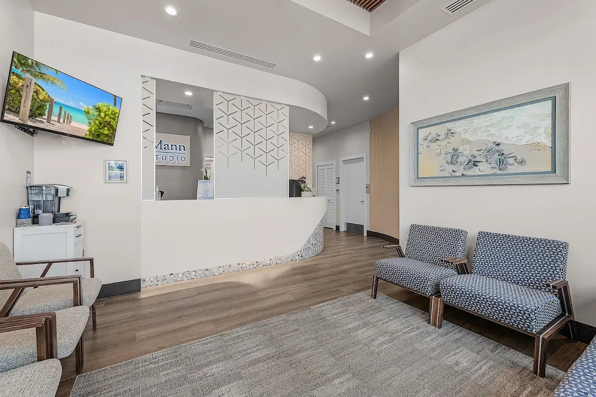 Kari Mann Dental Studio: Advanced Dental Implants, Family & Cosmetic Dentistry - Photo 7