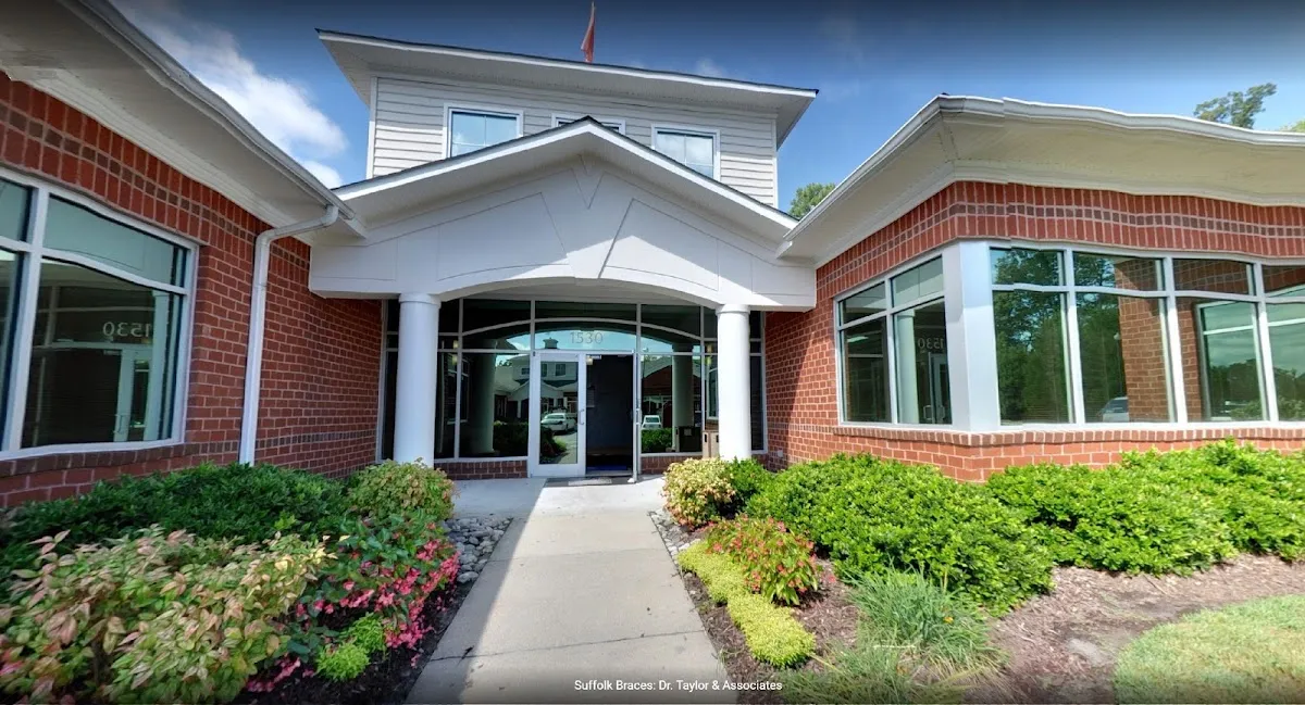 Suffolk Braces: Dr. Taylor & Orthodontic Associates - Orthodontist in Suffolk
