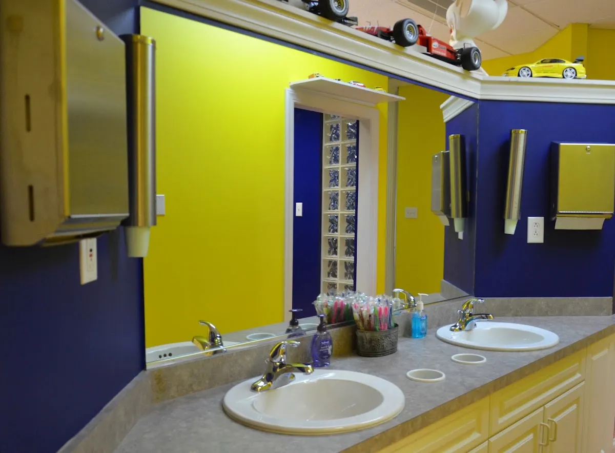 Hanachi Orthodontics - Photo 5