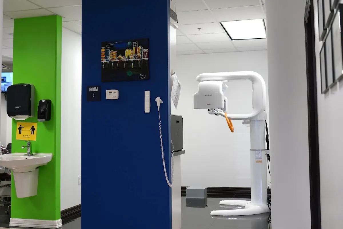 Iman Dental Center - Photo 5