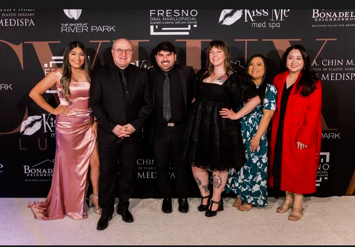 Sam Namdarian DMD, Fresno Smile Makeovers