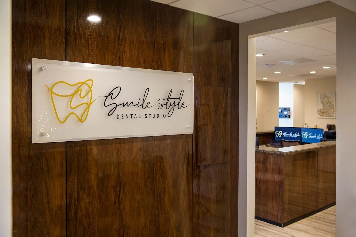 SmileStyle Dental Studio