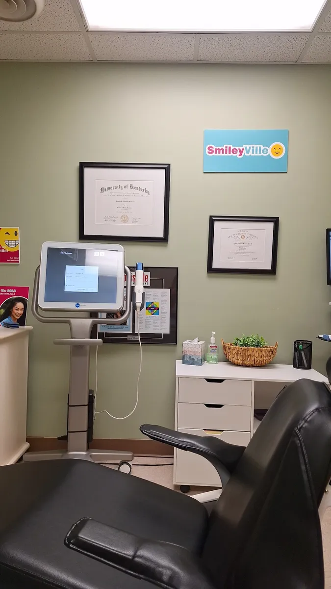 Smileyville Braces and Invisalign