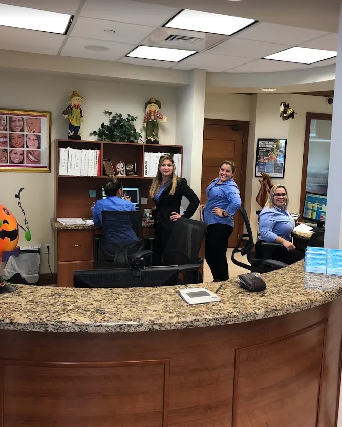Dental American Group - Hialeah - Photo 3