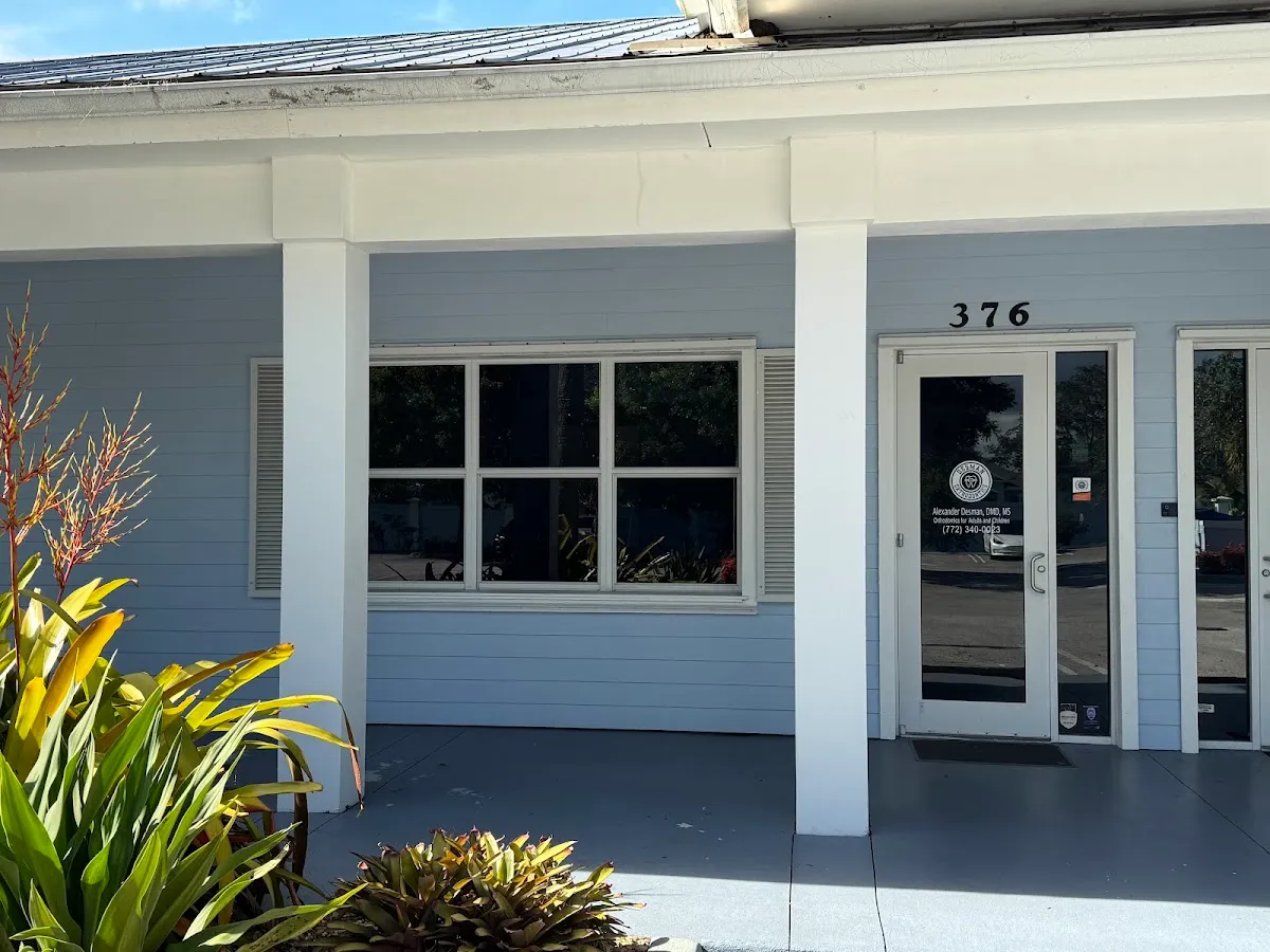Desman Orthodontics - Photo 7