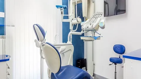 Dickson Murray DMD - Producing Smiles