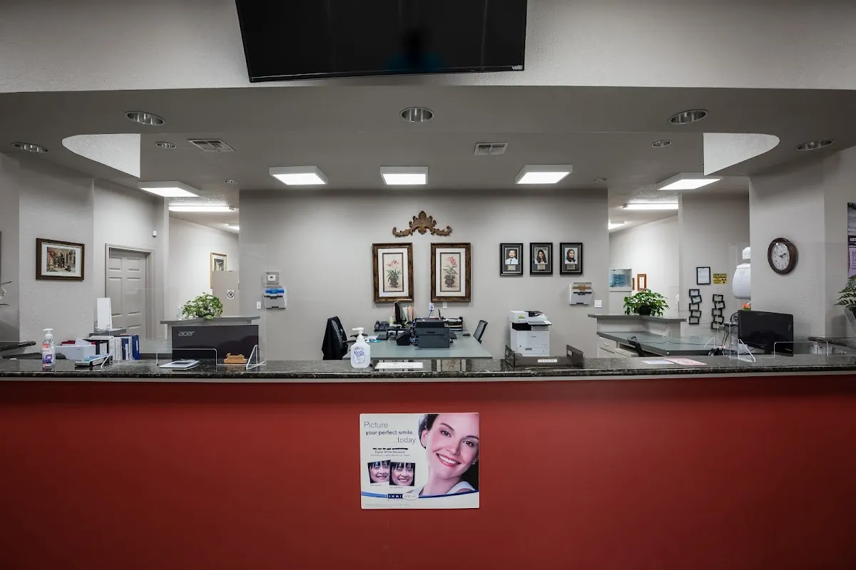 House of Smiles - Photo 3