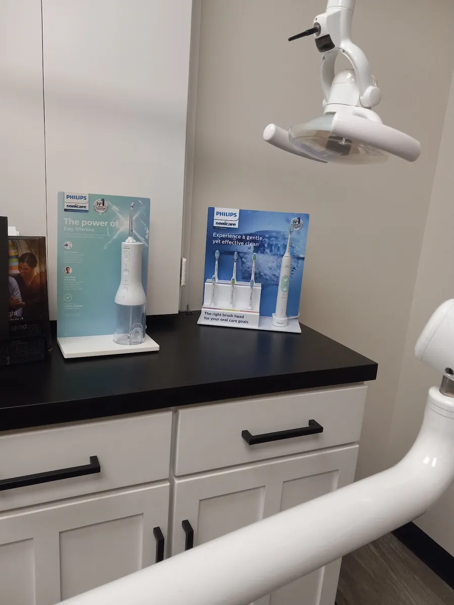 Contemporary Dentistry - Photo 7