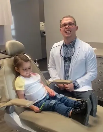 Dr. Jon Isaacson Invisalign® Dental Clinic