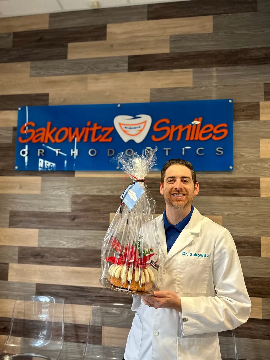 Sakowitz Smiles Orthodontics Dr. Phillips (Orlando) - Orthodontist in Orlando
