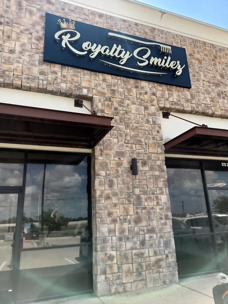 Royalty Smilez of McAllen - Orthodontist in McAllen
