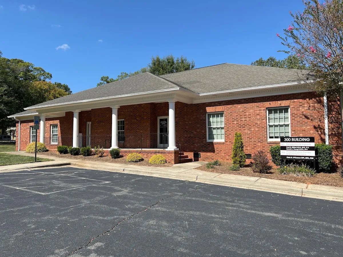 Davidson Periodontics - Photo 2