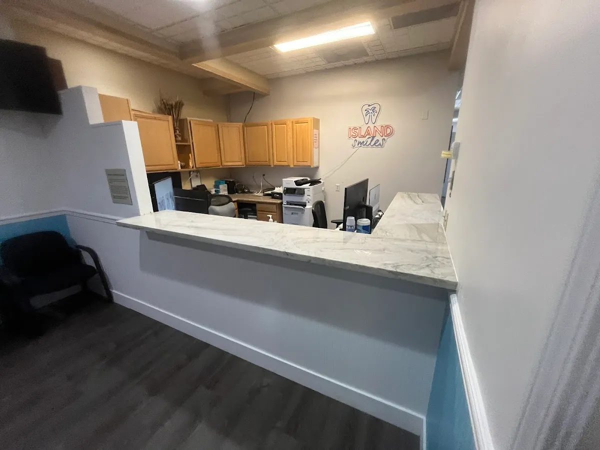 Island Smiles - Photo 2